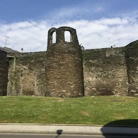 Centro Frente Muralla * Lugo