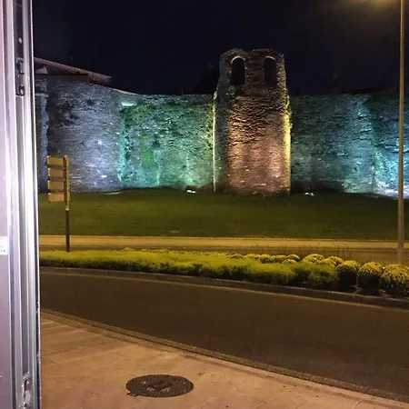 Centro Frente Muralla شقة *