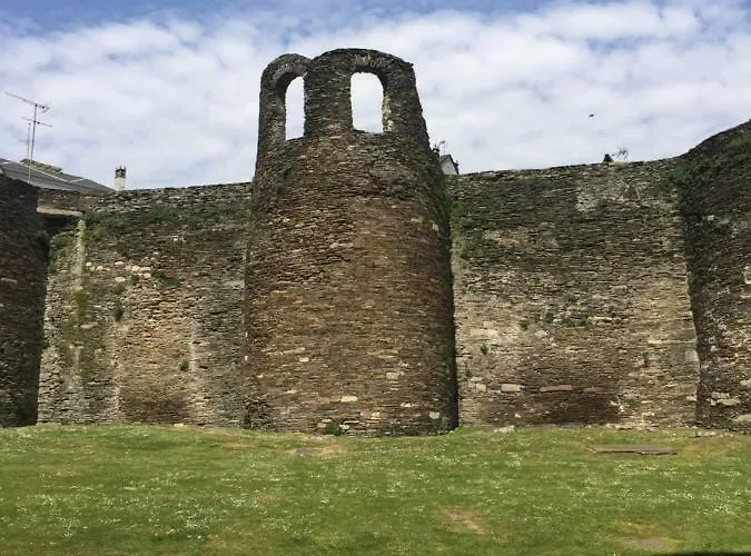 Centro Frente Muralla * Lugo